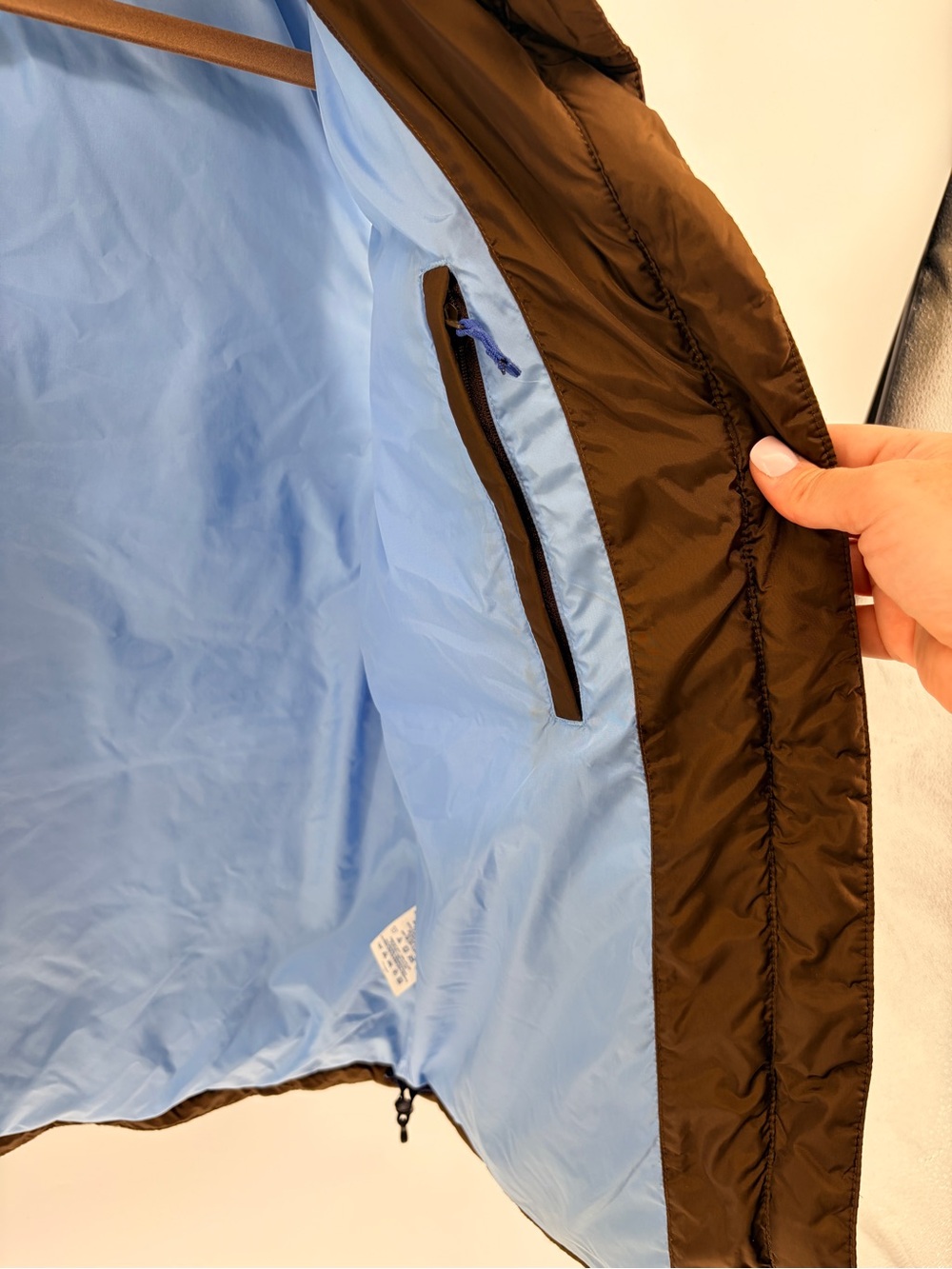 Women’s Lands' End Brown & Blue Goose Down Puffer Vest - Medium (10-12) - Picture 5 of 12